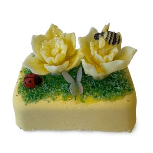 'Here Come The Daffodils' 2-in-1 bath bomb & soap topper